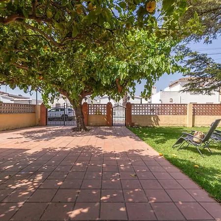 Apart-rent Casa Con Jardin Pani 0081