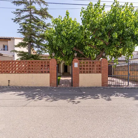 Apart-rent Casa Con Jardin Pani 0081 *