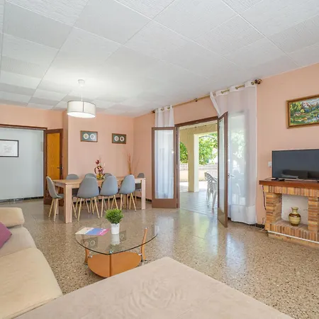 Apart-rent Casa Con Jardin Pani 0081 *