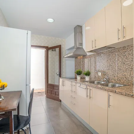 Apart-rent Casa Con Jardin Pani 0081 *