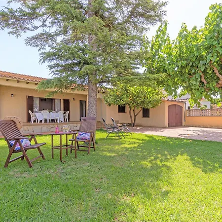 Apart-rent Casa Con Jardin Pani 0081 *